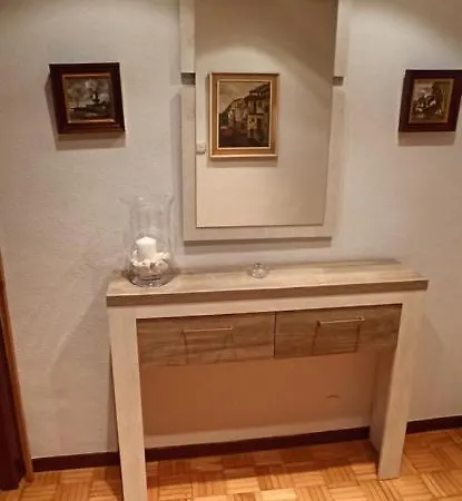 110a - Amplio 3 En Хихон